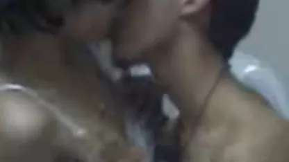 اعتماد سکسدختر جوان