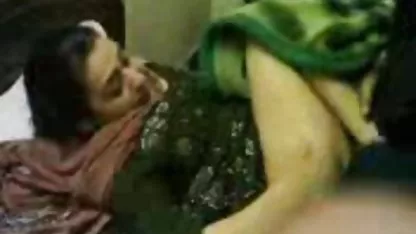 مایل برده می خورد و گربه و در پایان از او می شود عکس سکسی دختران جوان